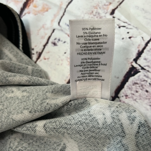 LulaRoe Cassie M Black/Grey Biplane design Preowned - Picture 5 of 8